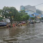 Banjir Gunung Sahari Mulai Surut, Mobil Kembali Melintas Setelah Sempat Terendam