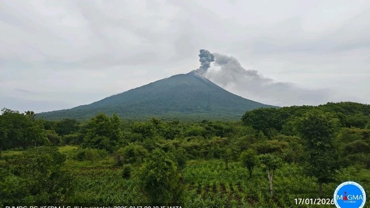 Status Gunung Ile Lewotolok Naik ke Level Siaga Akibat Peningkatan Aktivitas Erupsi Tajam