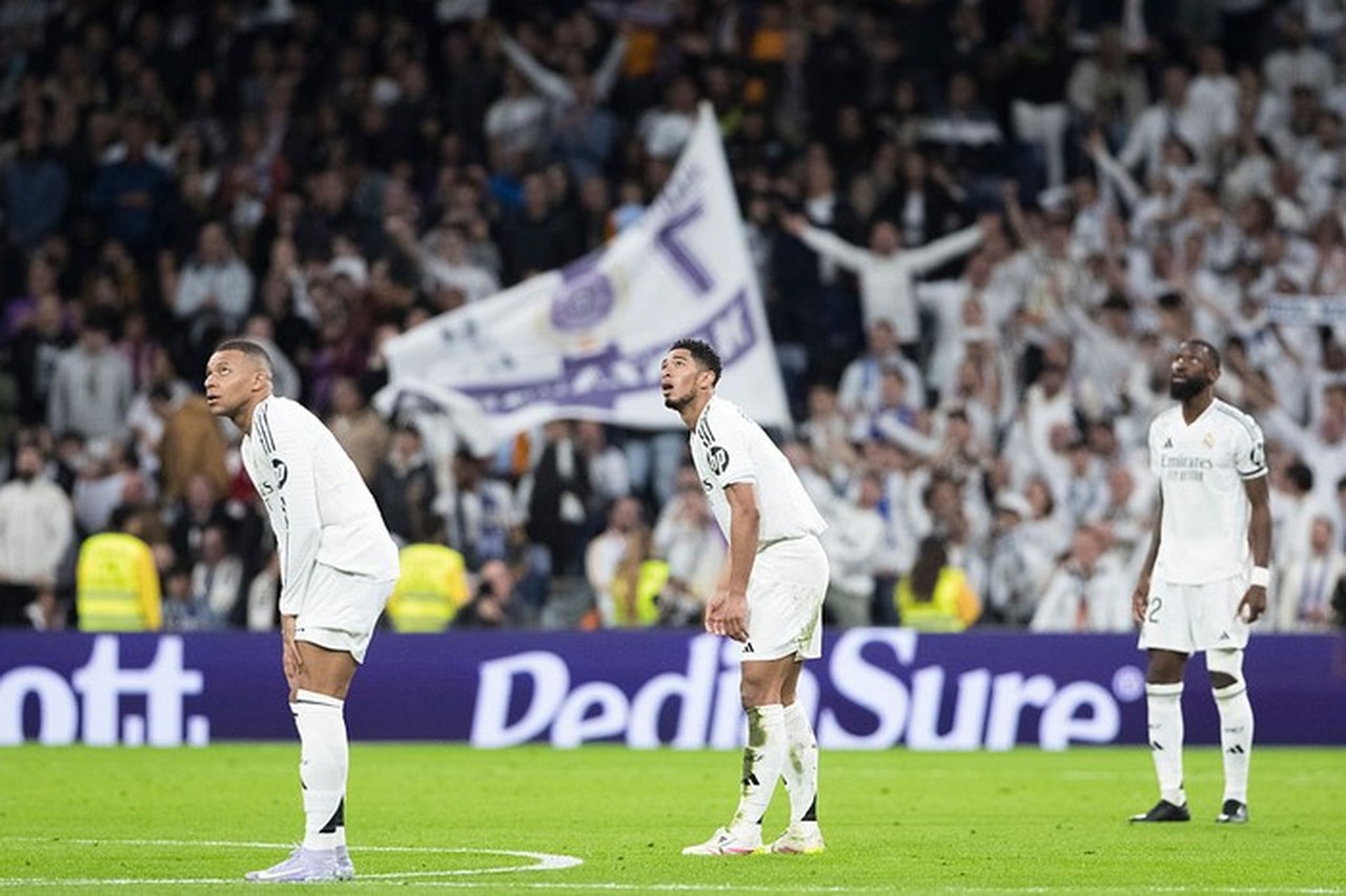 Real Madrid Dihujat Suporter Sendiri di Bernabeu, Klub: Mereka Hanya Suka Saat Menang