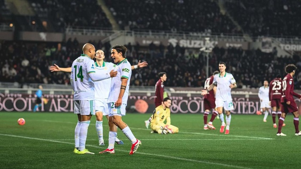 Donyell Malen Debut Gemilang, AS Roma Taklukkan Torino 2-0 di Olimpico