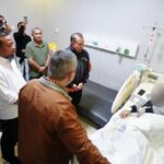Ibu Kopilot ATR 42-500 Jatuh Sakit, Menhub dan Gubernur Sulsel Jenguk di RS