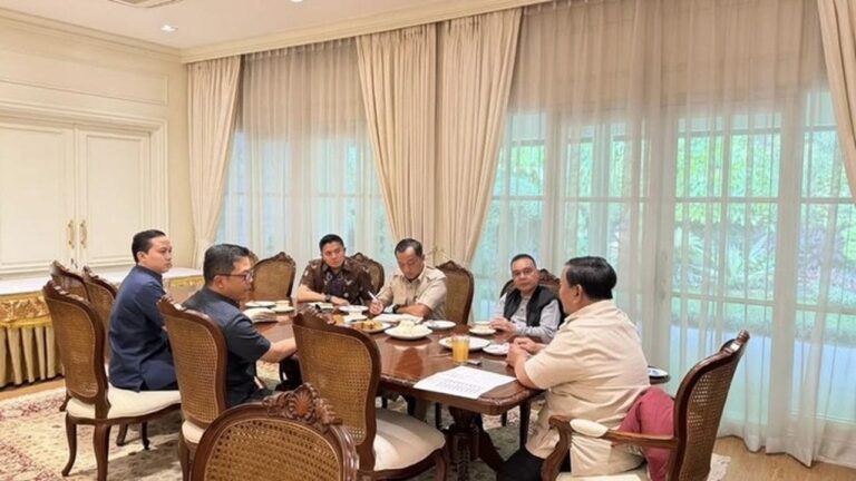 Prabowo Panggil Petinggi Negara ke Widya Chandra, Bahas Penanganan Bencana dan Penugasan Khusus