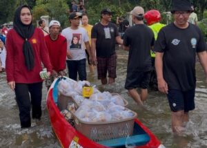 Legislator Gerindra Salurkan Bantuan Sosial untuk Korban Banjir di Juwana Pati