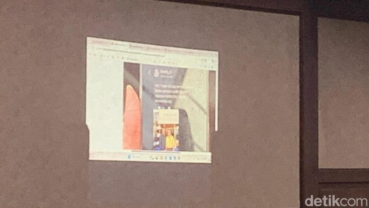 Foto Eks Ketua MA hingga Chat ‘Anak MU1 Dibidik KPK’ Muncul di Sidang Kasus Minyak Goreng Foto Eks Ketua MA hingga Chat ‘Anak MU1 Dibidik KPK’ Muncul di Sidang Kasus Minyak Goreng