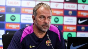 Hansi Flick Desak Barcelona Rekrut Bek Tengah Baru di Bursa Transfer Musim Dingin