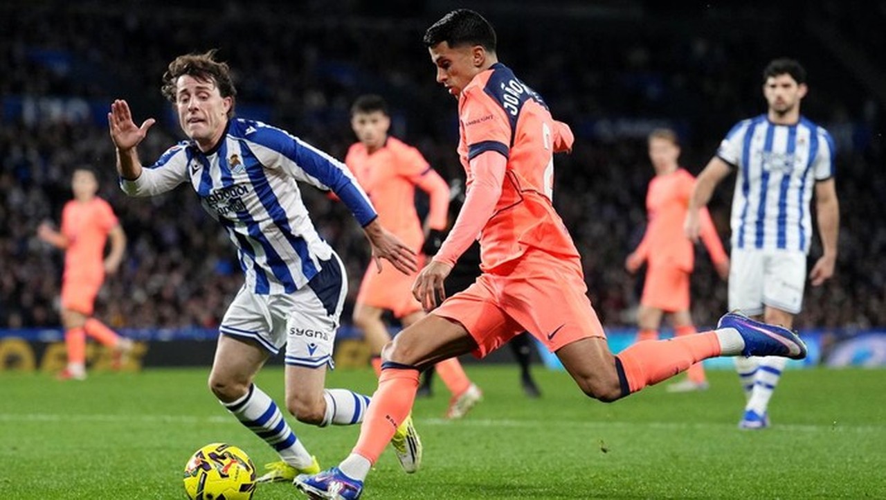 Joao Cancelo Berkontribusi dalam Gol Barcelona, Namun Tetap Kalah dari Real Sociedad