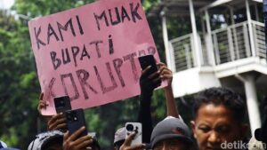 Bupati Pati Sudewo Terjaring OTT KPK di Tengah Bencana Banjir, Warga Merasa Sedih dan Lega