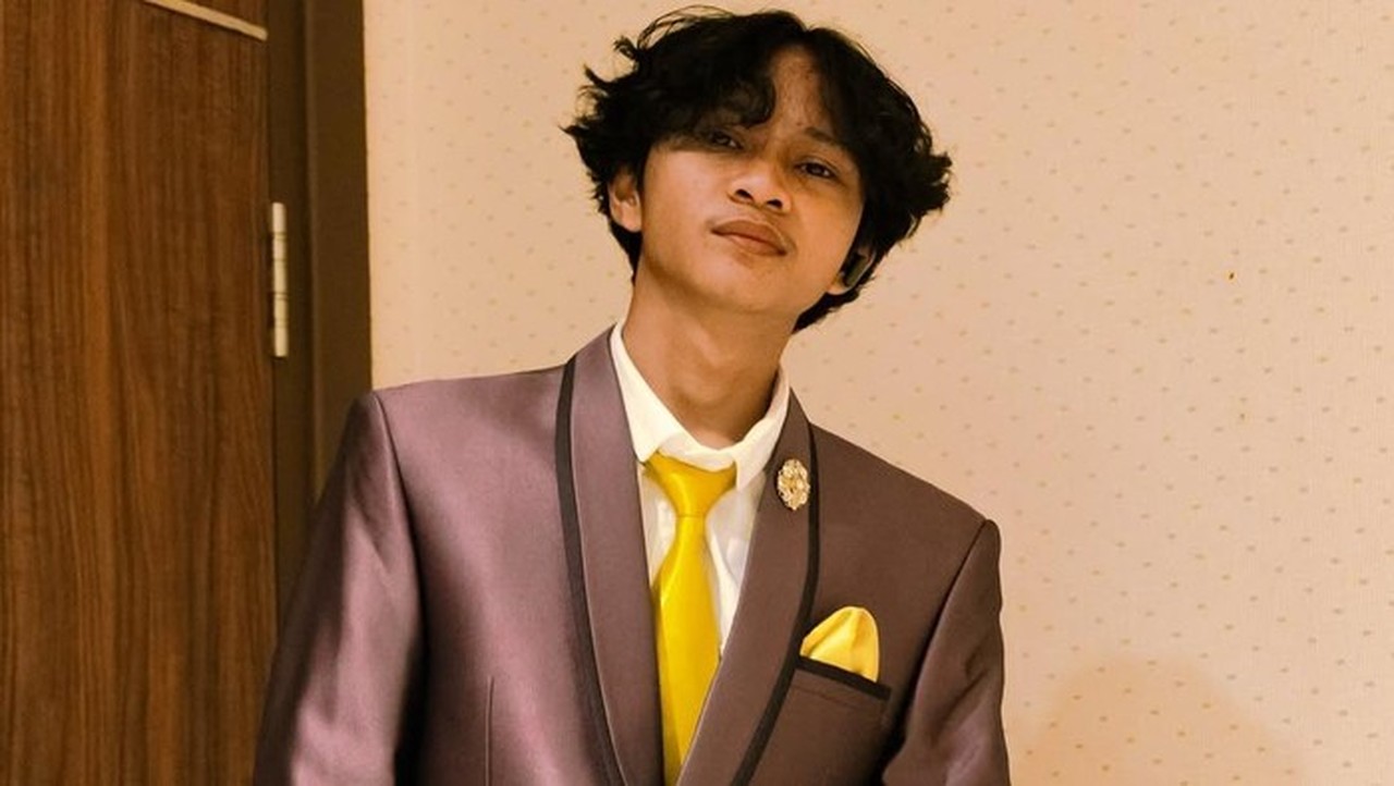 Fajar Sadboy Bantah Tuntut Mobil Mewah dan Make Up Dior, Ungkap Fakta di Balik Riders Viral Fajar Sadboy Bantah Tuntut Mobil Mewah dan Make Up Dior, Ungkap Fakta di Balik Riders Viral