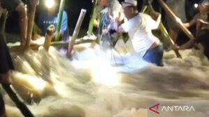 Tanggul Citarum Jebol, Ratusan Rumah di Muaragembong Bekasi Terendam Banjir Setinggi 1 Meter