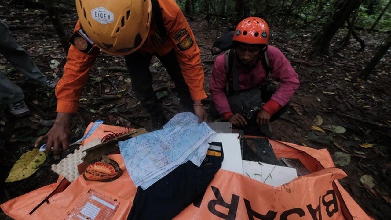 Basarnas: Tak Ada Korban Selamat Pesawat ATR Jatuh, Masih Berharap Mukjizat