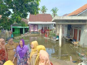 Kemensos Kirim Logistik Kebutuhan Dasar untuk Korban Banjir di Serang