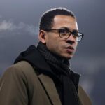 Liam Rosenior Tegaskan Komitmen di Strasbourg, Abaikan Rumor Chelsea