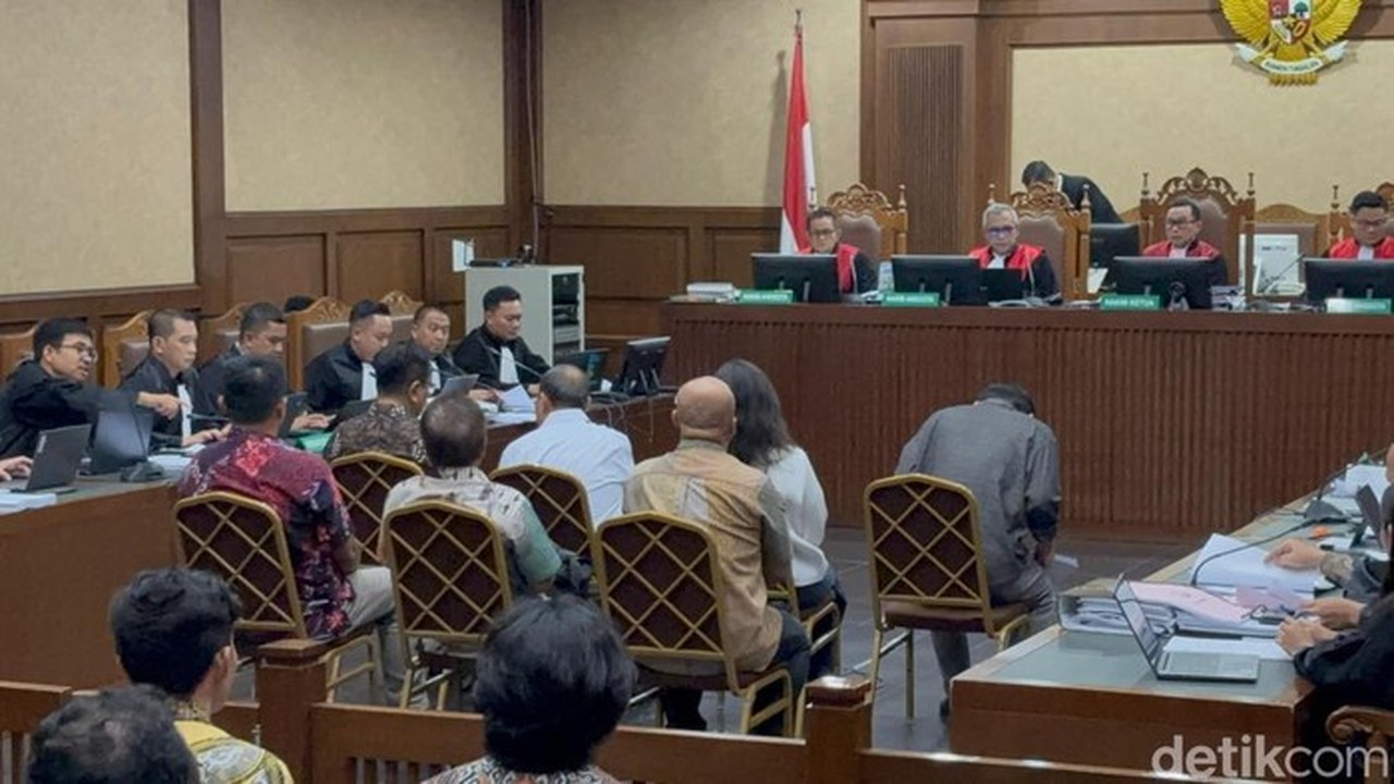 Jaksa Cecar Saksi Soal Biaya Pengadaan Chromebook, Angka Triliunan Terungkap di Sidang Tipikor