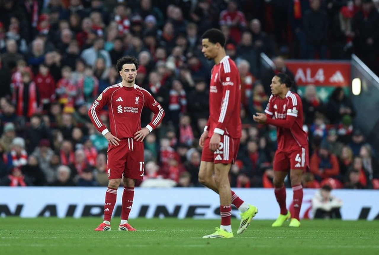 Jamie Carragher: Liverpool Kehilangan Keseimbangan Sejak Awal Musim Liga Inggris