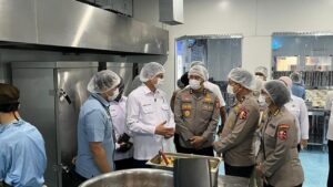 BPOM Tinjau Produksi Makan Bergizi Gratis Polri, Pastikan Keamanan Pangan Hingga Distribusi