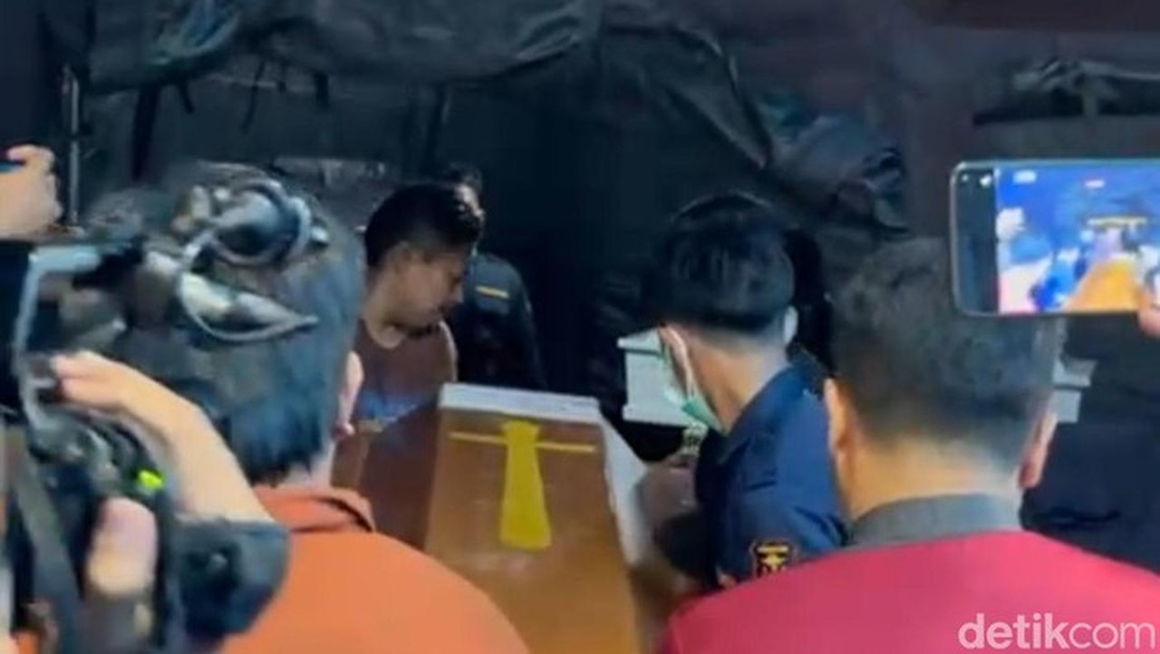 Jenazah Pramugari ATR 42-500 Florencia Lolita Diterbangkan ke Jakarta Sore Ini