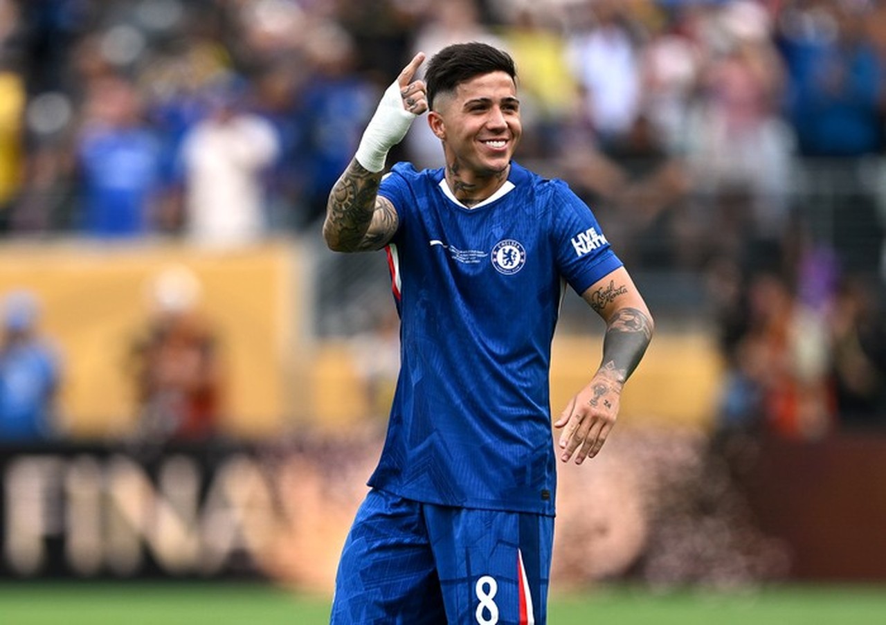 Manajer Chelsea Tanggapi Dingin Rumor Kepindahan Enzo Fernandez ke PSG