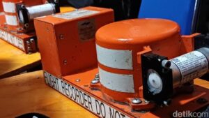 Black Box Pesawat ATR 42-500 Ditemukan di Lereng Gunung Bulusaraung Pangkep
