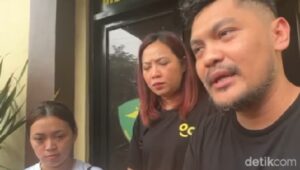 Keluarga Pramugari ATR 42-500 Berharap 8 Korban Lain Segera Ditemukan