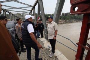 Mendagri Tinjau Jembatan Terdampak Bencana di Bireuen, Pastikan Percepatan Rehabilitasi
