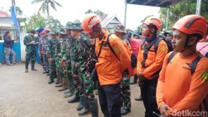 Hari Keenam Pencarian Korban Pesawat ATR 42-500 di Pangkep, Tim Gabungan Fokus Penyisiran