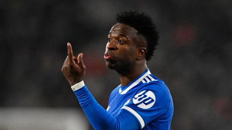 Vinicius Junior Ingin Bertahan Lama di Real Madrid Meski Negosiasi Gaji Tertunda