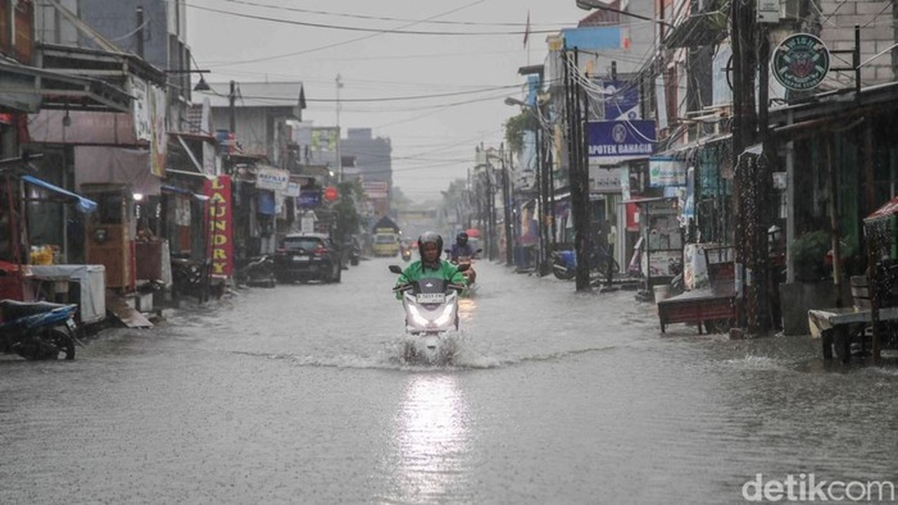 Banjir Masih Rendam Sejumlah Titik di Kota Bekasi Akibat Cuaca Ekstrem