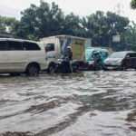 Banjir Jakarta Meluas, 15 RT dan 20 Ruas Jalan Terendam Akibat Hujan Deras
