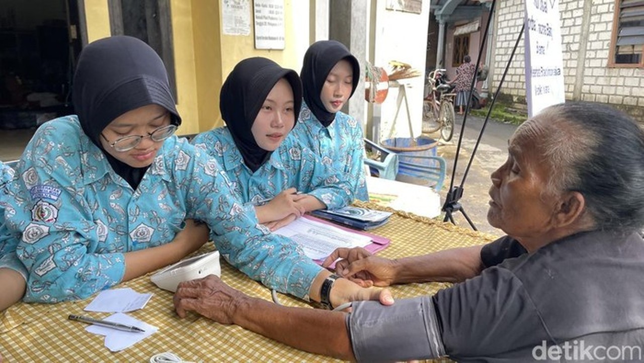 Banjir Dua Pekan di Pati Sebabkan Warga Alami Gatal dan Diare Massal Banjir Dua Pekan di Pati Sebabkan Warga Alami Gatal dan Diare Massal