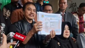 Polda Metro Jaya Periksa 3 Tersangka Kasus Ijazah Palsu Jokowi, Roy Suryo Hadir