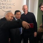 Prabowo Bertemu Legenda Sepak Bola Zidane di Davos, Bahas Program Makan Bergizi Gratis