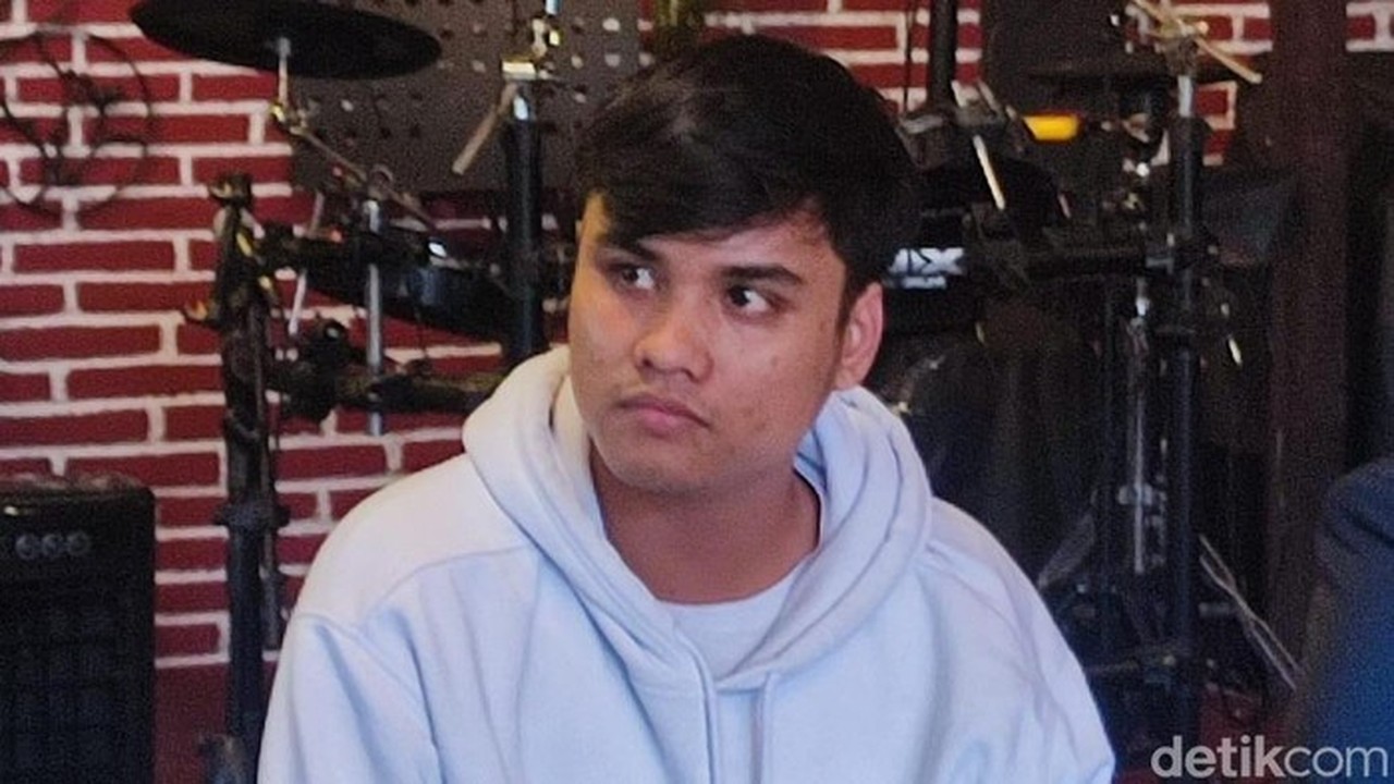 Ressa Rizky Ngaku Jadi Sopir Neneknya, Emilia Contessa, Dibayar Rp 2,5 Juta per Bulan