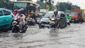Pantau Banjir Jakarta Lebih Mudah dengan Fitur Canggih Aplikasi JAKI