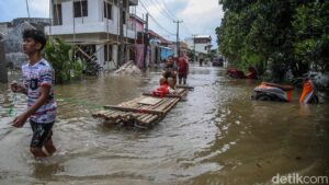 Banjir Landa 17 Titik di Kota Bekasi, Ketinggian Air Capai 1,5 Meter di Beberapa Lokasi