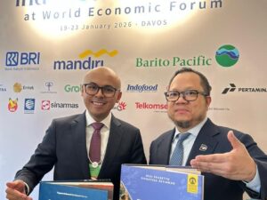 Buku ‘Rasa Bhayangkara Nusantara’ Wakapolri dan Stafsus Presiden Dipamerkan di WEF Swiss 2026