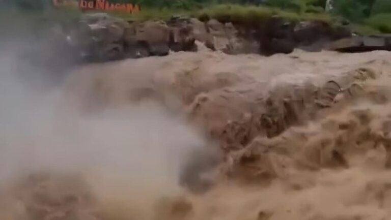 Sungai Cipamingkis Bogor Meluap Akibat Hujan Deras, Warga Bekasi Diimbau Waspada Dampak Banjir