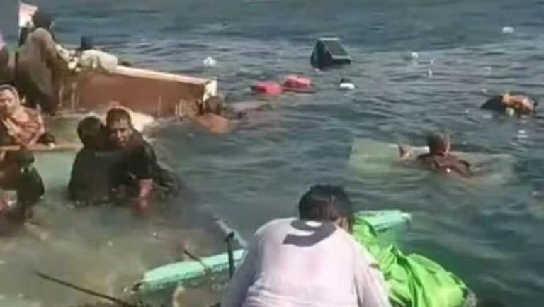 Longboat Tenggelam di Perairan Halmahera Selatan, 1 Balita Tewas dan 1 Hilang Longboat Tenggelam di Perairan Halmahera Selatan, 1 Balita Tewas dan 1 Hilang
