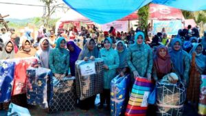 Tri Tito Karnavian Salurkan Bantuan untuk 203 KK Korban Bencana di Aceh Tamiang