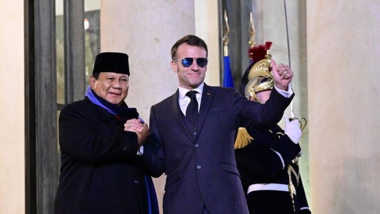 Prabowo dan Macron Gelar Jamuan Makan Malam di Istana Élysée, Perkuat Kemitraan Strategis Prabowo dan Macron Gelar Jamuan Makan Malam di Istana Élysée, Perkuat Kemitraan Strategis