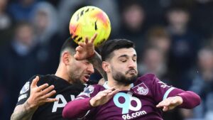 Imbang 1-1, Burnley Tahan Tottenham Hotspur di Babak Pertama Liga Inggris