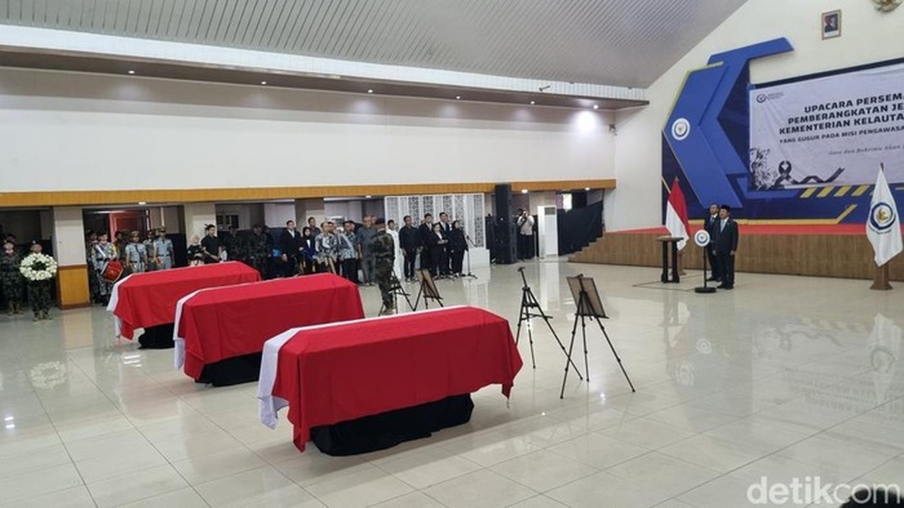 KKP Gelar Penghormatan Terakhir untuk 3 Korban Kecelakaan Pesawat ATR 42-500