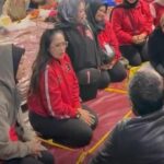 Ketua DPC PDIP KBB Tinjau Lokasi Longsor Pasirlangu, Salurkan Bantuan untuk Korban