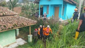 16 Kantong Jenazah Korban Longsor Cisarua Diterima DVI, 7 Telah Teridentifikasi