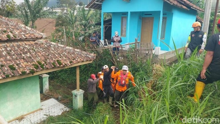 16 Kantong Jenazah Korban Longsor Cisarua Diterima DVI, 7 Telah Teridentifikasi