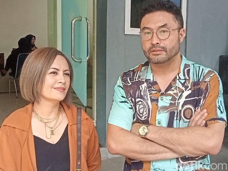 Demi Cynthia Lamusu, Surya Saputra Rela Belajar Pijat untuk Atasi Plantar Fasciitis Demi Cynthia Lamusu, Surya Saputra Rela Belajar Pijat untuk Atasi Plantar Fasciitis