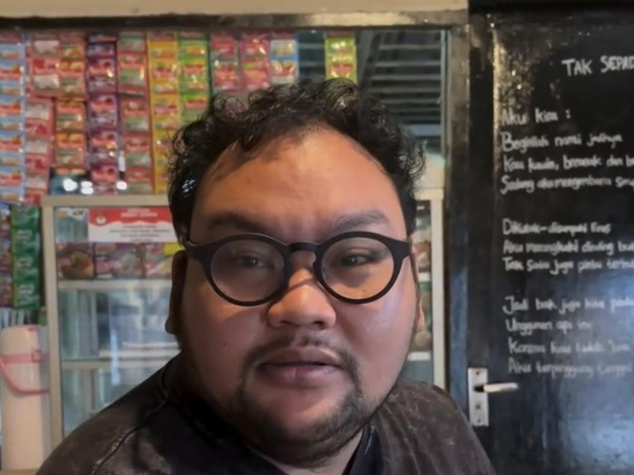 Fico Fachriza Ubah Pengalaman Kelam Judol dan Pinjol Jadi Materi Stand Up Comedy ‘Klatak’