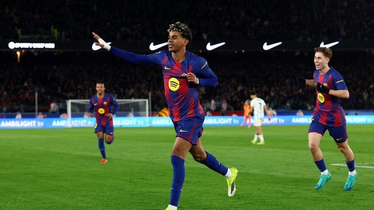 Barcelona Pesta Gol 3-0 atas Real Oviedo, Kembali ke Puncak Klasemen Liga Spanyol Barcelona Pesta Gol 3-0 atas Real Oviedo, Kembali ke Puncak Klasemen Liga Spanyol