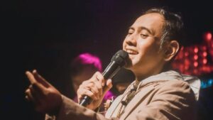 Vokalis Element Lucky Widja Meninggal Dunia di Usia 49 Tahun Akibat TB Ginjal