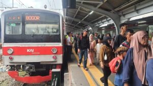 Lansia Diduga Lecehkan Penumpang Wanita di KRL, Langsung Masuk Daftar Hitam KAI Commuter