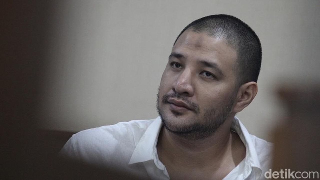 Ammar Zoni Siap Buka Semua Fakta di Sidang Narkoba, Janji Tanggung Jawab Penuh Ammar Zoni Siap Buka Semua Fakta di Sidang Narkoba, Janji Tanggung Jawab Penuh